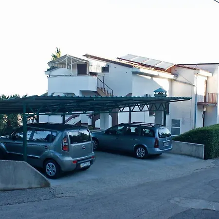 Matic Apartman Njivice