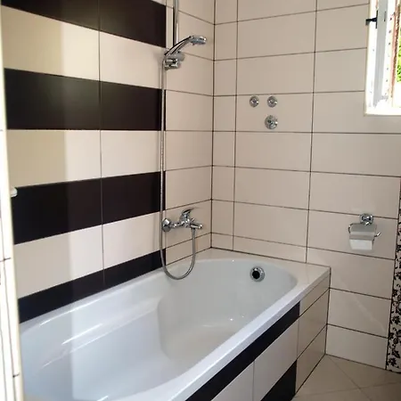 Matic Appartement Njivice